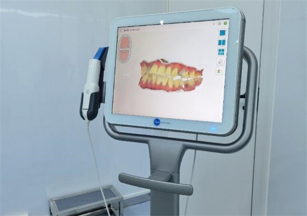 深圳六月微笑口腔门诊部深圳六月微笑口腔口扫设备
