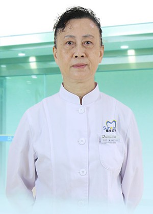 李小玲